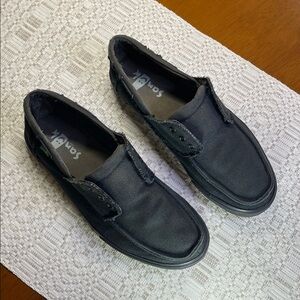 Sanuk Men's Black Canvas Slip-Ons Size 10